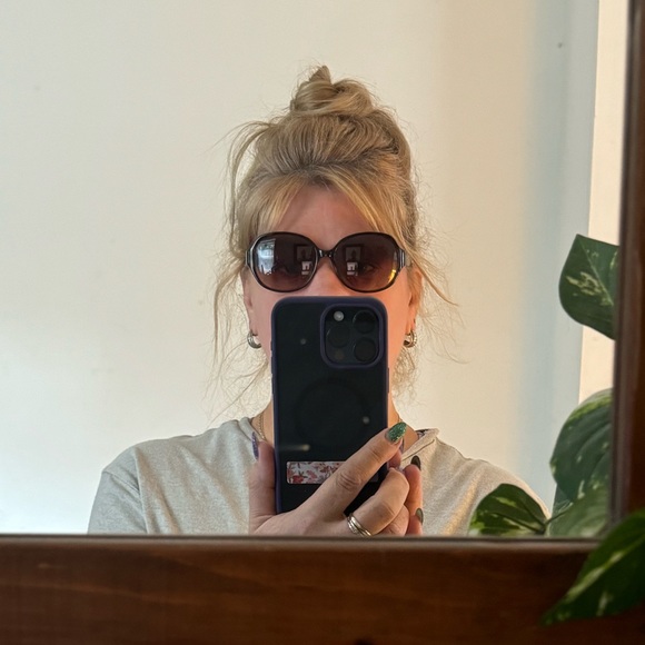 Coach 2 sunglasses with their cases - Picture 15 of 16